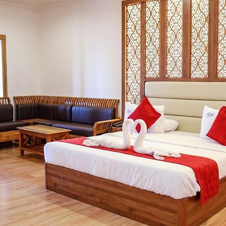 Thai Beach Resort Tiruchchendūr Kültér fotó